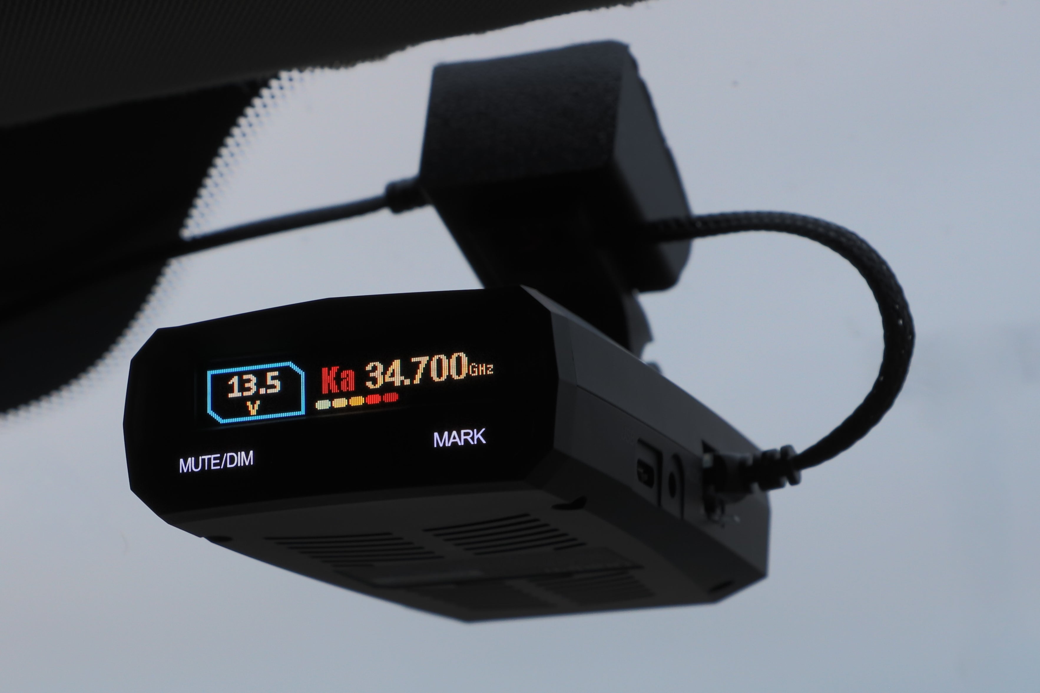 BurgerMount V2 Quickrelease Mount for Uniden R4/R4W