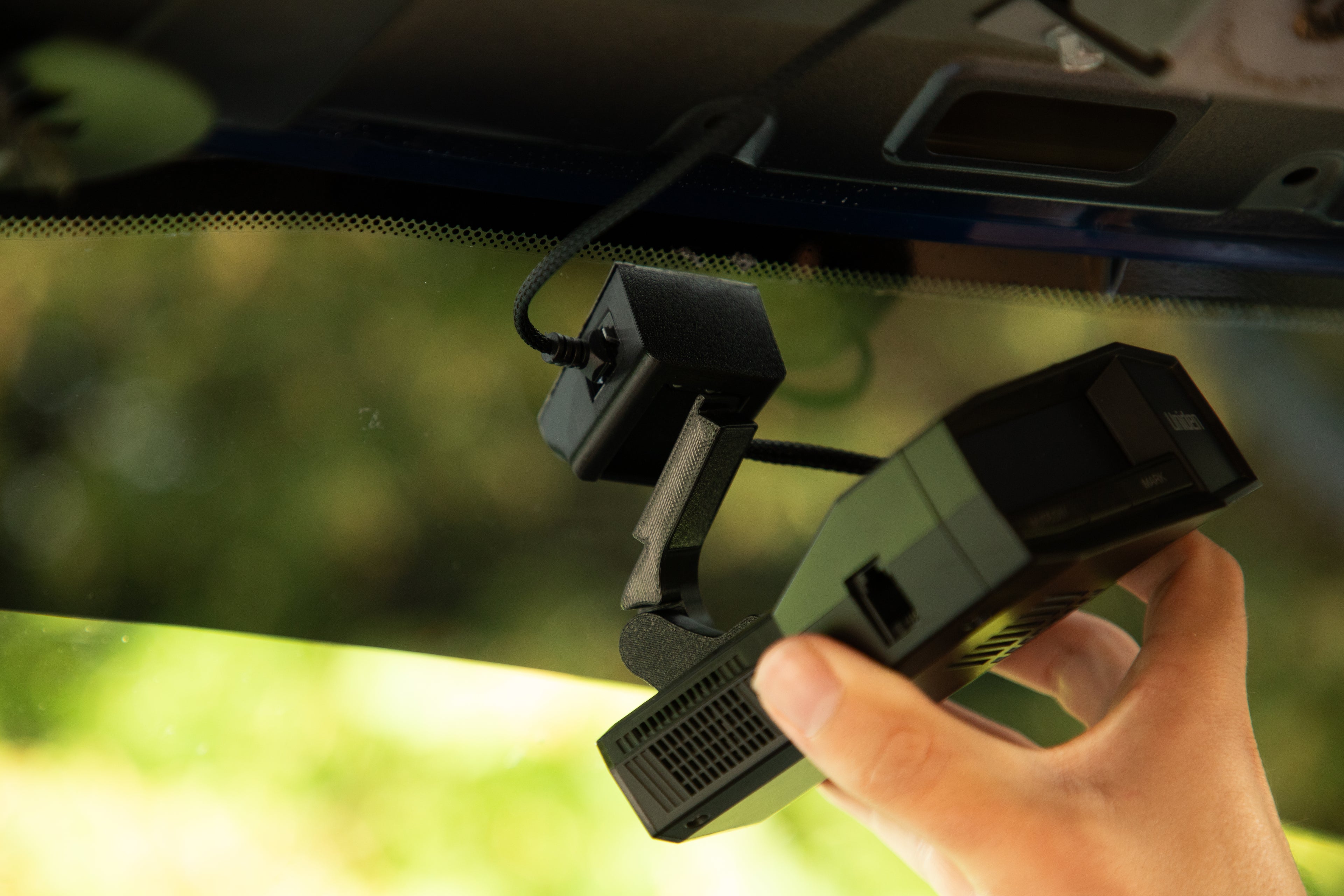BurgerMount V2 Quickrelease Mount for Uniden R8/R8W