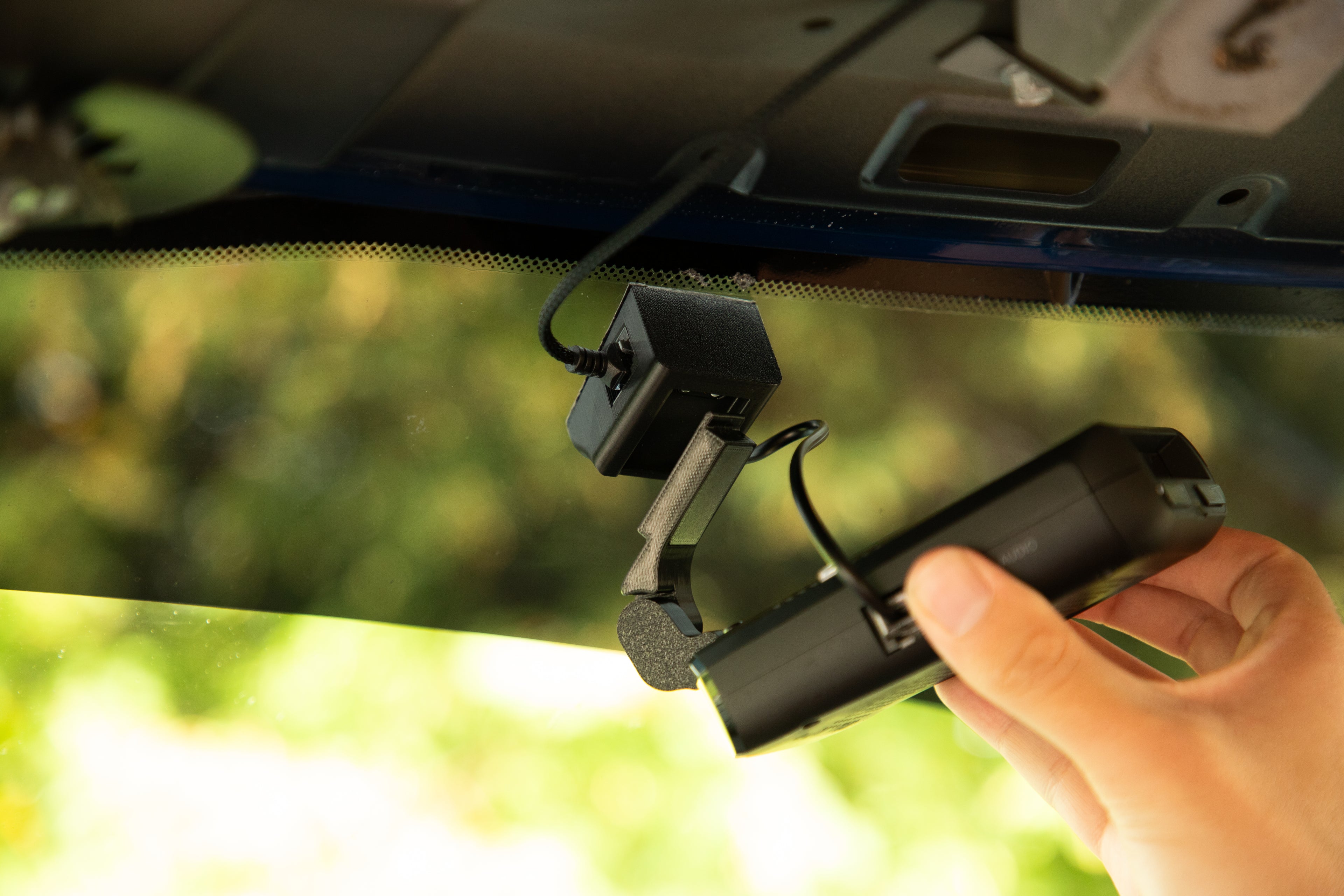 BurgerMount V2 Quickrelease Mount for Uniden R4/R4W
